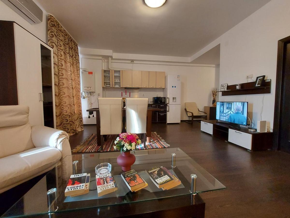 Jolie Suites Brăila Esterno foto