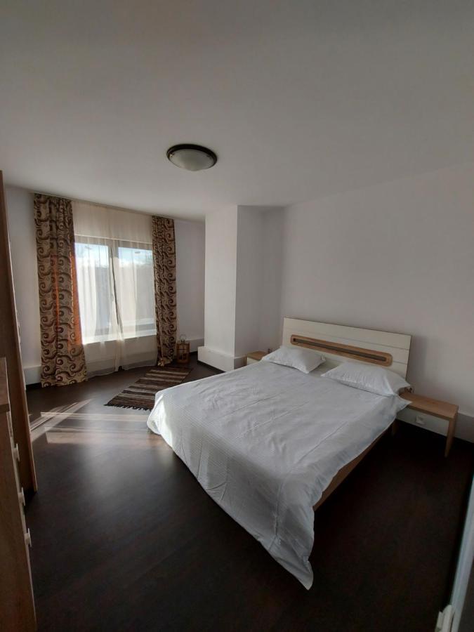 Jolie Suites Brăila Esterno foto