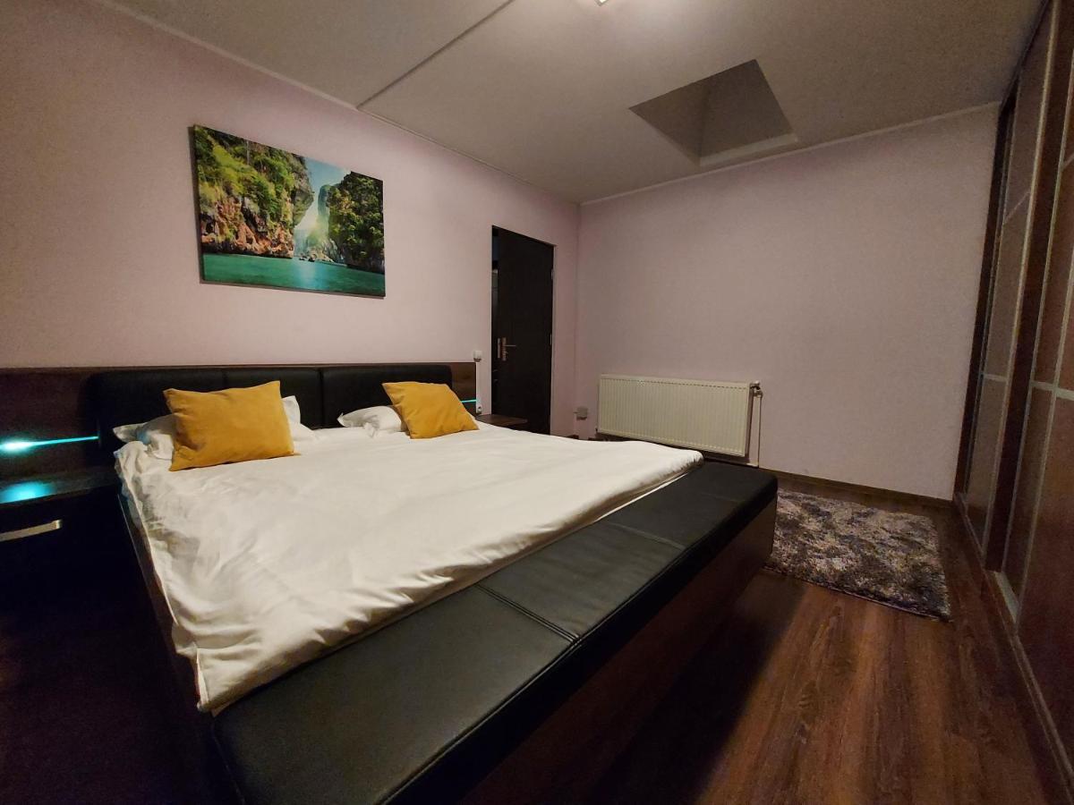 Jolie Suites Brăila Esterno foto