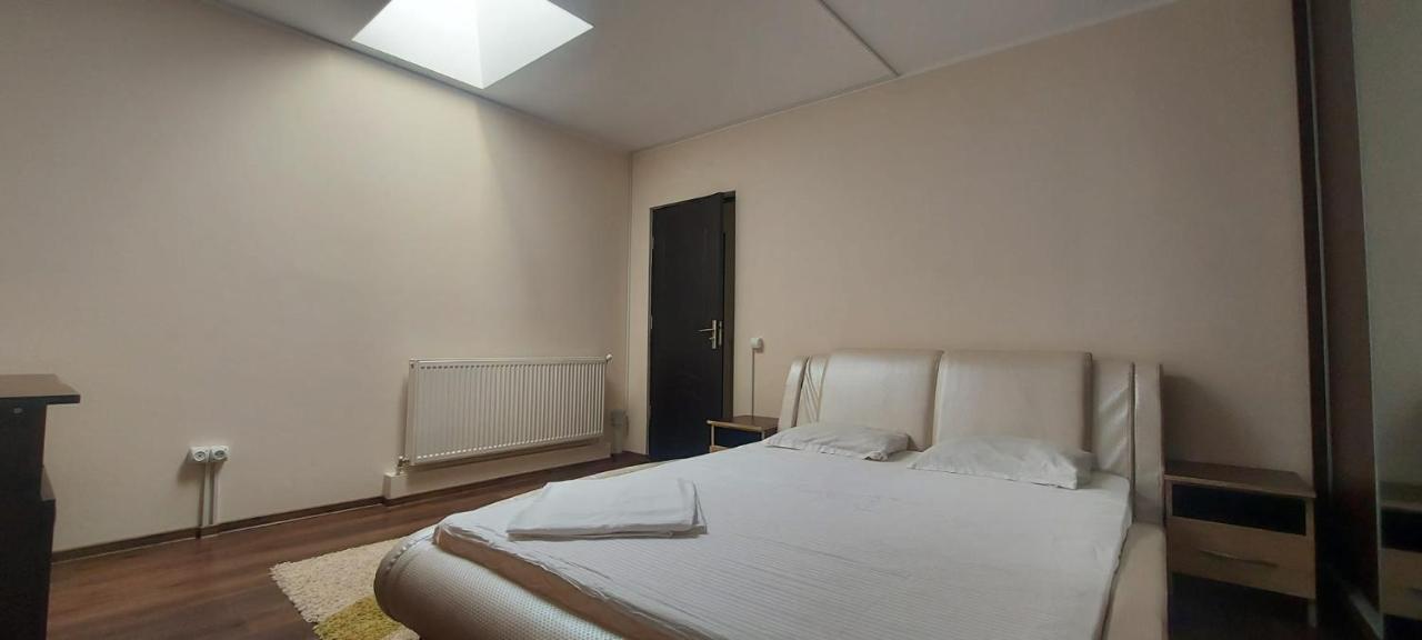 Jolie Suites Brăila Esterno foto