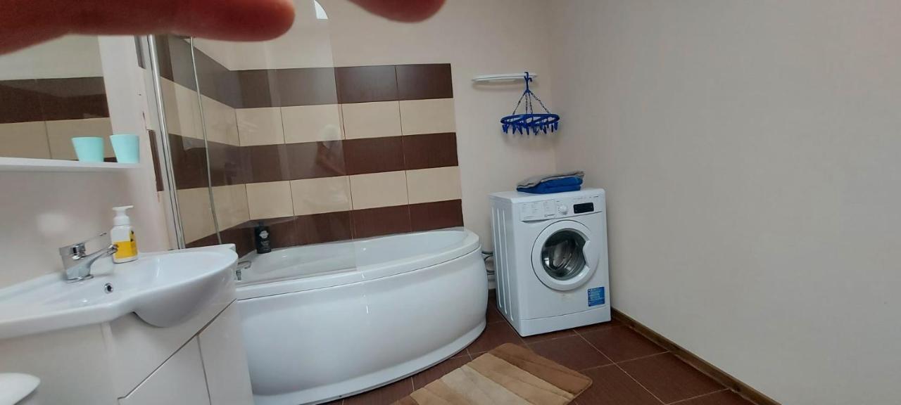 Jolie Suites Brăila Esterno foto