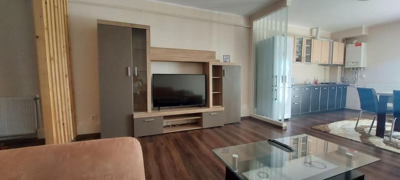 Jolie Suites Brăila Esterno foto