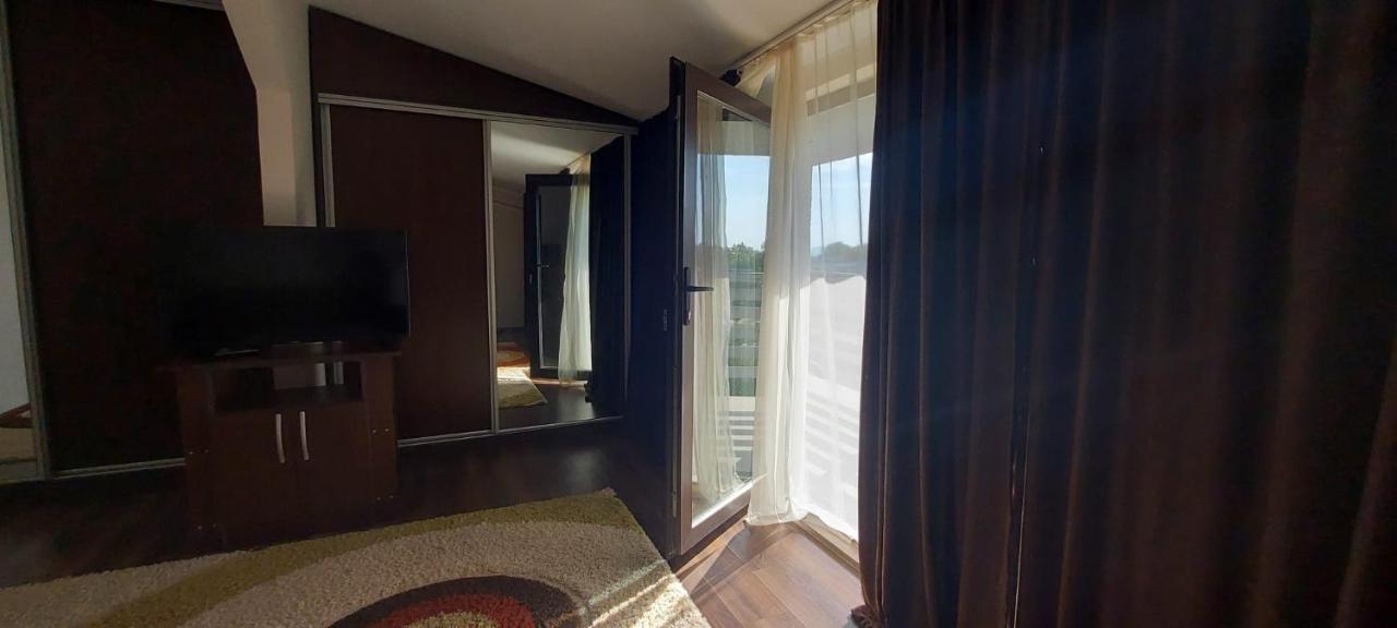 Jolie Suites Brăila Esterno foto
