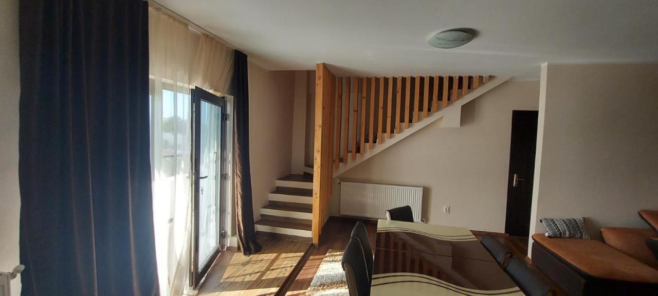 Jolie Suites Brăila Esterno foto