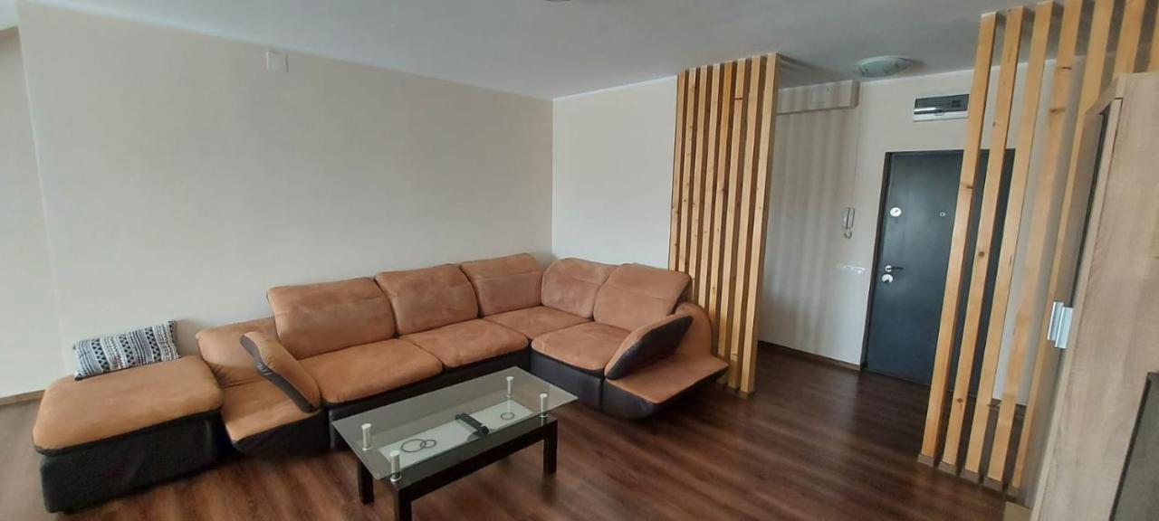 Jolie Suites Brăila Esterno foto