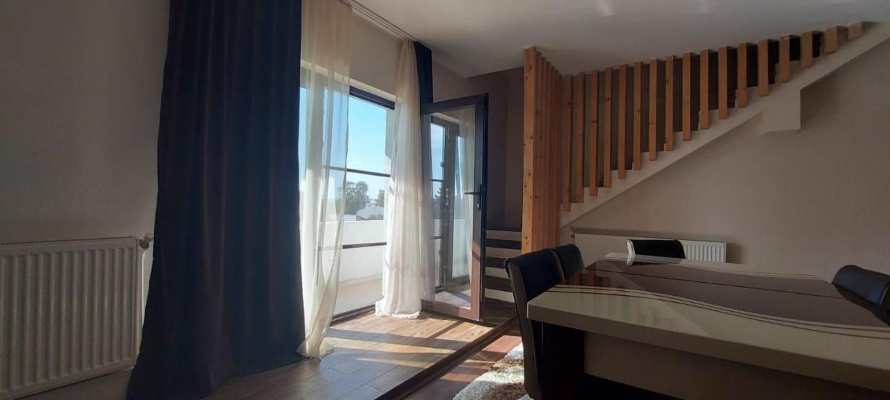 Jolie Suites Brăila Esterno foto