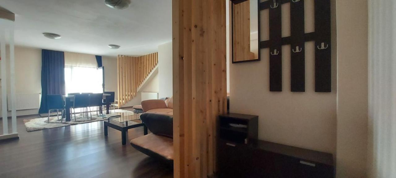 Jolie Suites Brăila Esterno foto