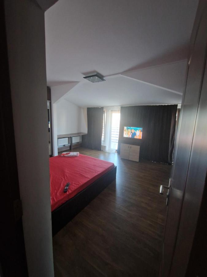 Jolie Suites Brăila Esterno foto