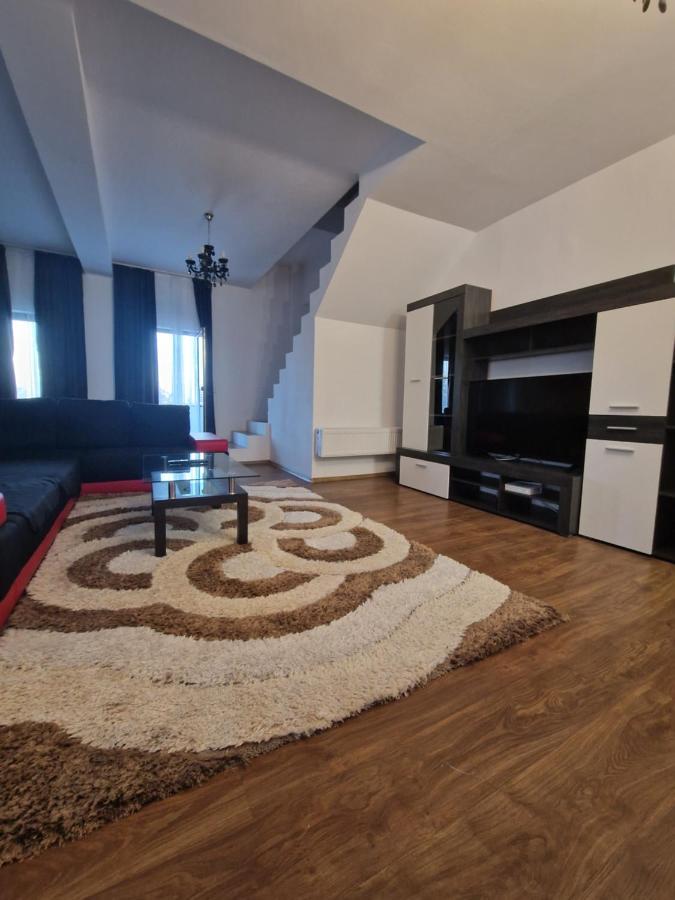 Jolie Suites Brăila Esterno foto