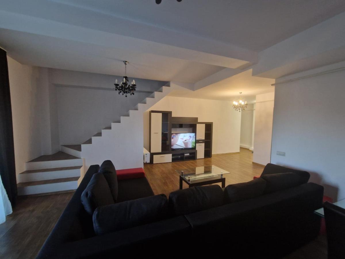 Jolie Suites Brăila Esterno foto