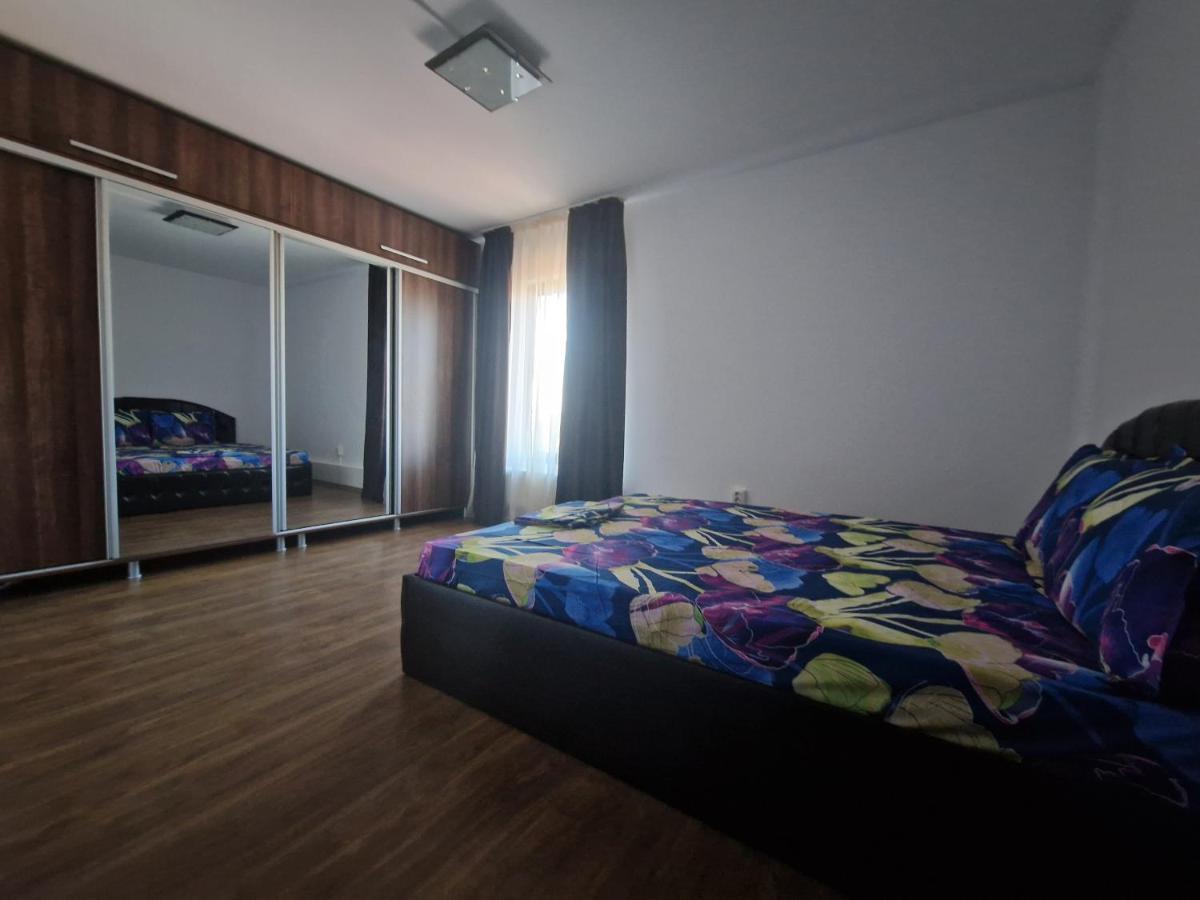 Jolie Suites Brăila Esterno foto